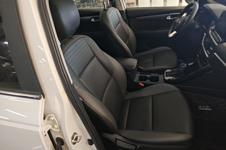 Used Kia Sportage R 2019 2.0L Automatic Smart Luxury Edition Right Front Seat