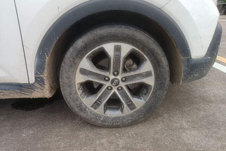 Used Kia Sportage R 2019 2.0L Automatic Smart Luxury Edition Right Front Wheel Hub