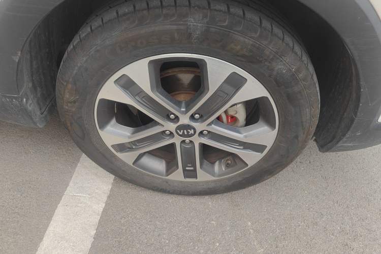 Used Kia Sportage R 2019 2.0L Automatic Smart Luxury Edition Right Front Wheel Hub