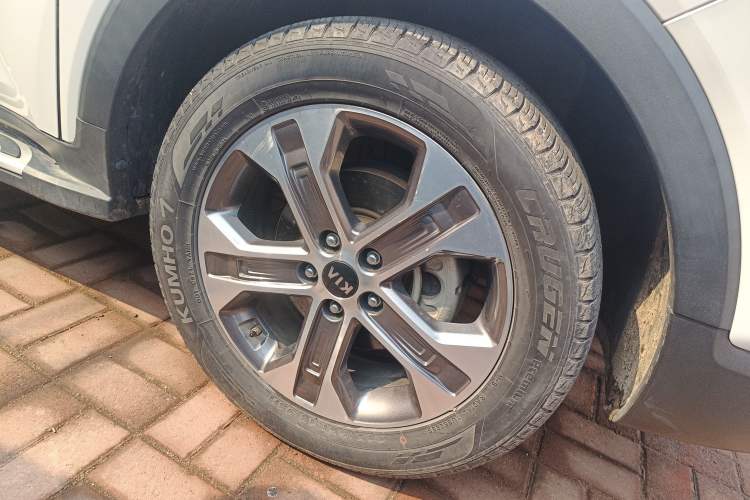 Used Kia Sportage R 2019 2.0L Automatic Smart Luxury Edition Right Front Wheel Hub