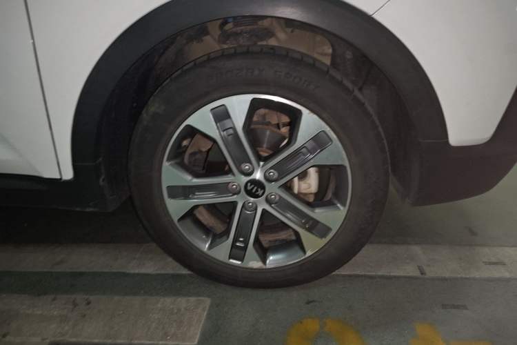 Used Kia Sportage R 2019 1.4T DCT Smart Luxury Edition GLS Right Front Wheel Hub