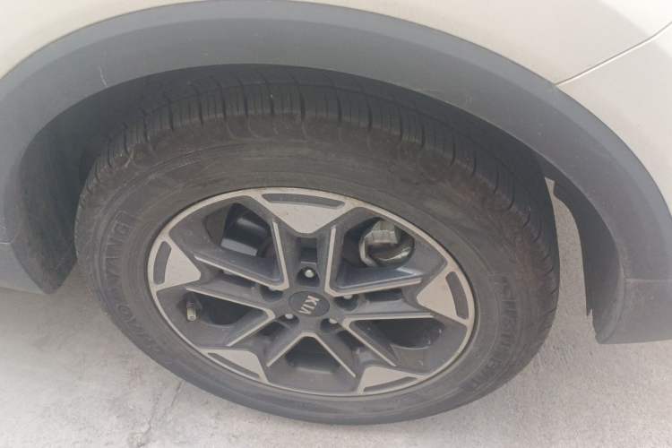 Used Kia Sportage R 2019 2.0L Manual Fashion Edition Right Front Wheel Hub