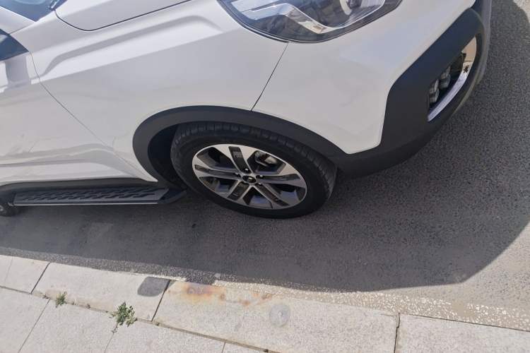 Used Kia Sportage R 2019 2.0L Automatic Smart Luxury Enhanced Edition Right Front Wheel Hub