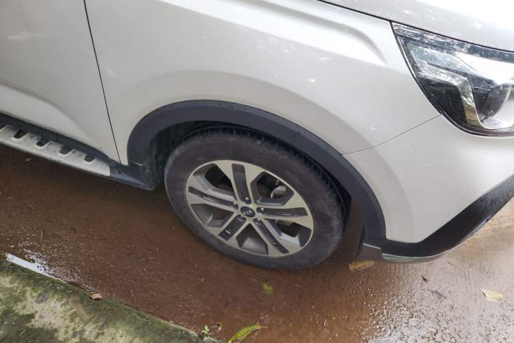 Used Kia Sportage R 2019 2.0L Automatic Smart Luxury Edition Right Front Wheel Hub