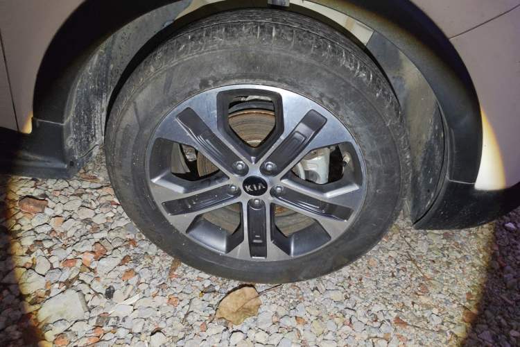 Used Kia Sportage R 2019 2.0L Automatic Smart Luxury Enhanced Edition Right Front Wheel Hub
