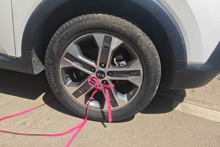 Used Kia Sportage R 2019 2.0L Automatic Smart Luxury Edition Right Front Wheel Hub