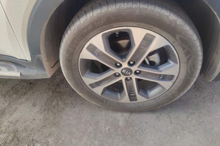 Used Kia Sportage R 2019 2.0L Automatic Smart Luxury Edition Right Front Wheel Hub