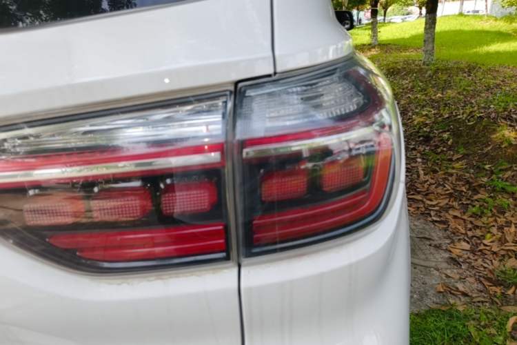 Used Kia Sportage R 2019 2.0L Automatic Smart Luxury Edition Right Rear Taillight