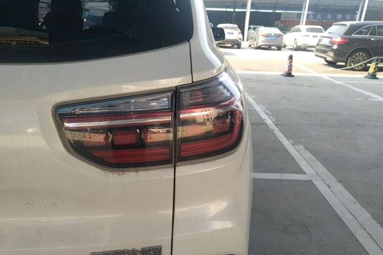 Used Kia Sportage R 2019 2.0L Automatic Smart Luxury Edition Right Rear Taillight