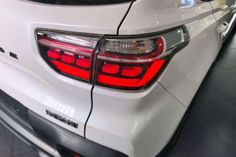 Used Kia Sportage R 2019 2.0L Automatic Smart Luxury Enhanced Edition Right Rear Taillight