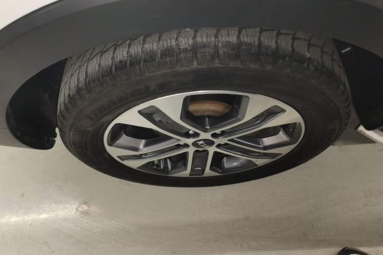Used Kia Sportage R 2019 2.0L Automatic Smart Luxury Edition Right Rear Wheel Hub