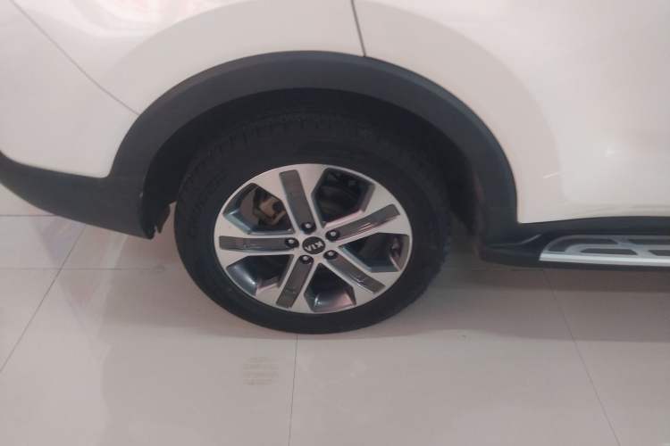 Used Kia Sportage R 2019 2.0L Automatic Smart Luxury Edition Right Rear Wheel Hub