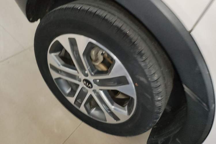 Used Kia Sportage R 2019 2.0L Automatic Smart Luxury Edition Right Rear Wheel Hub