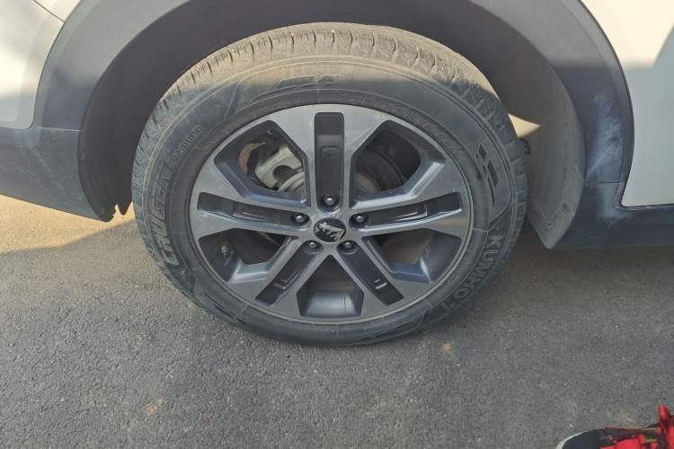 Used Kia Sportage R 2019 2.0L Automatic Smart Luxury Enhanced Edition Right Rear Wheel Hub