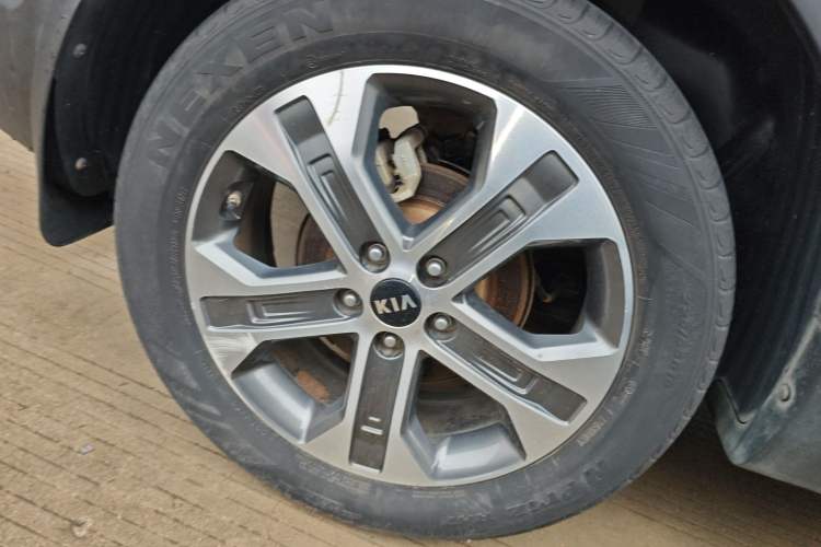 Used Kia Sportage R 2019 2.0L Automatic Smart Luxury Edition Right Rear Wheel Hub