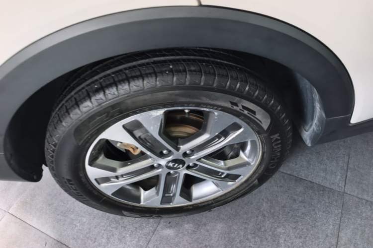 Used Kia Sportage R 2019 2.0L Automatic Smart Luxury Enhanced Edition Right Rear Wheel Hub
