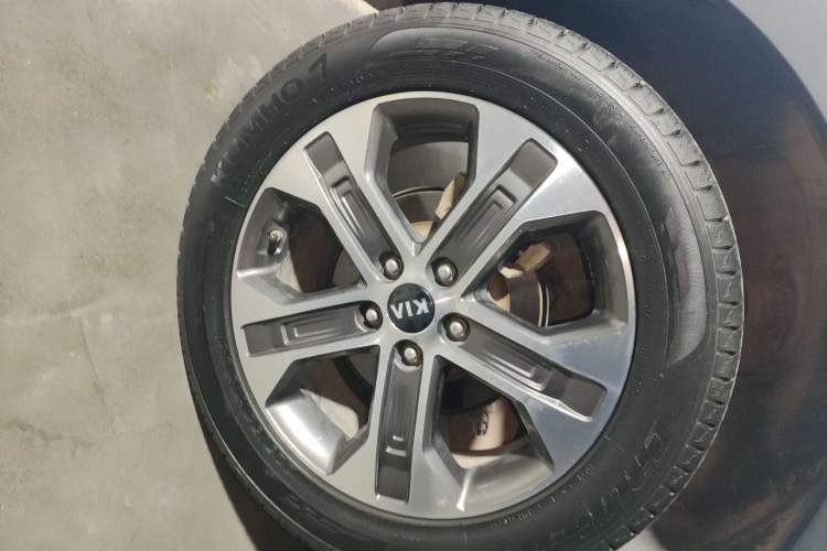 Used Kia Sportage R 2019 2.0L Automatic Smart Luxury Edition Right Rear Wheel Hub