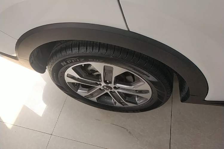 Used Kia Sportage R 2019 2.0L Automatic Smart Luxury Edition Right Rear Wheel Hub