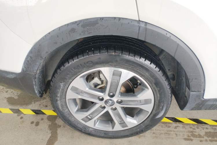 Used Kia Sportage R 2019 2.0L Automatic Smart Luxury Edition Right Rear Wheel Hub