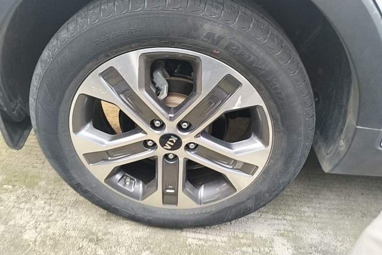 Used Kia Sportage R 2019 2.0L Automatic Smart Luxury Edition Right Rear Wheel Hub