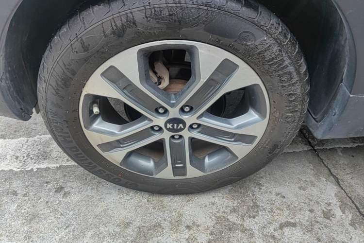 Used Kia Sportage R 2019 2.0L Automatic Smart Luxury Edition Right Rear Wheel Hub