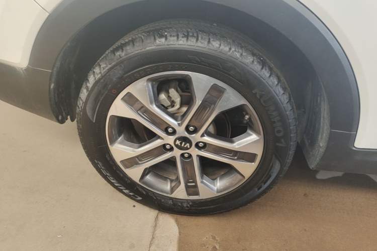 Used Kia Sportage R 2019 2.0L Automatic Smart Luxury Edition Right Rear Wheel Hub