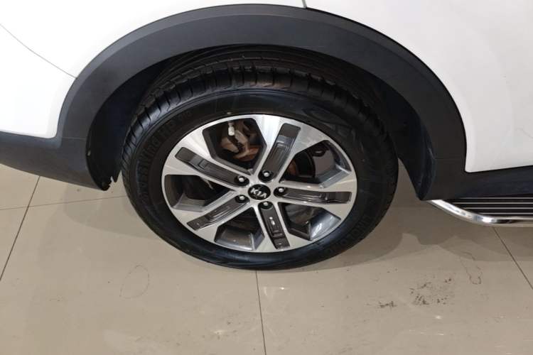 Used Kia Sportage R 2019 2.0L Automatic Smart Luxury Edition Right Rear Wheel Hub