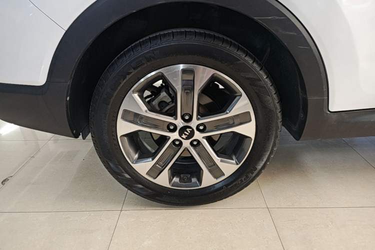 Used Kia Sportage R 2019 2.0L Automatic Smart Luxury Edition Right Rear Wheel Hub
