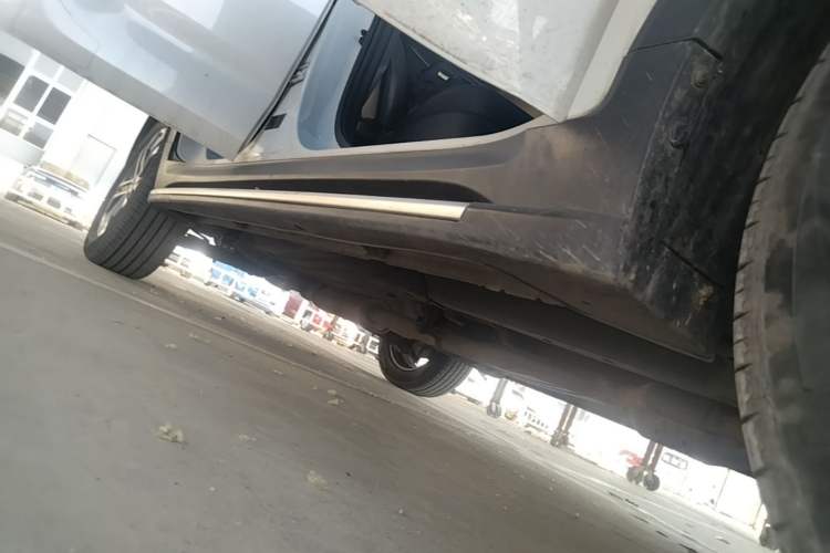 Used Kia Sportage R 2019 2.0L Automatic Smart Luxury Edition Right Side Sill