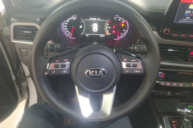 Used Kia Sportage R 2019 2.0L Automatic Smart Luxury Edition Steering Wheel