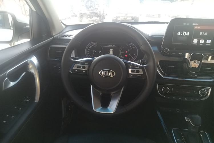 Used Kia Sportage R 2019 2.0L Automatic Smart Luxury Edition Steering Wheel