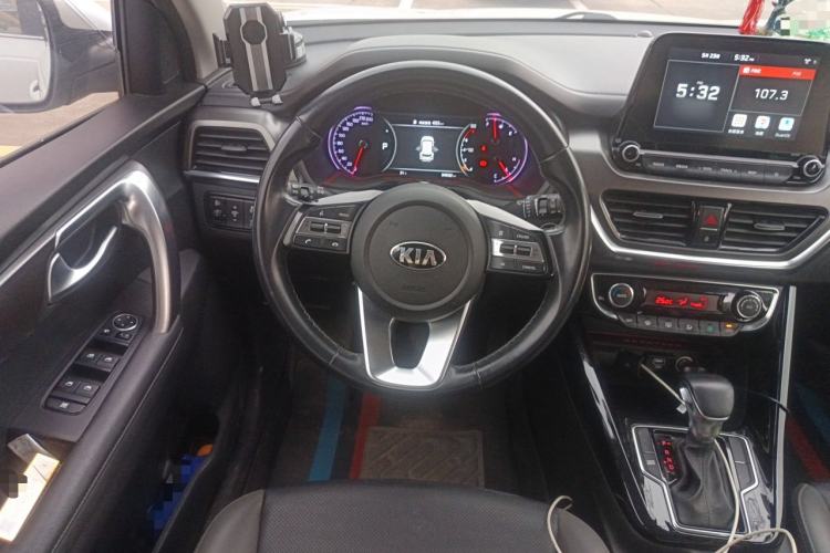 Used Kia Sportage R 2019 2.0L Automatic Smart Luxury Edition Steering Wheel