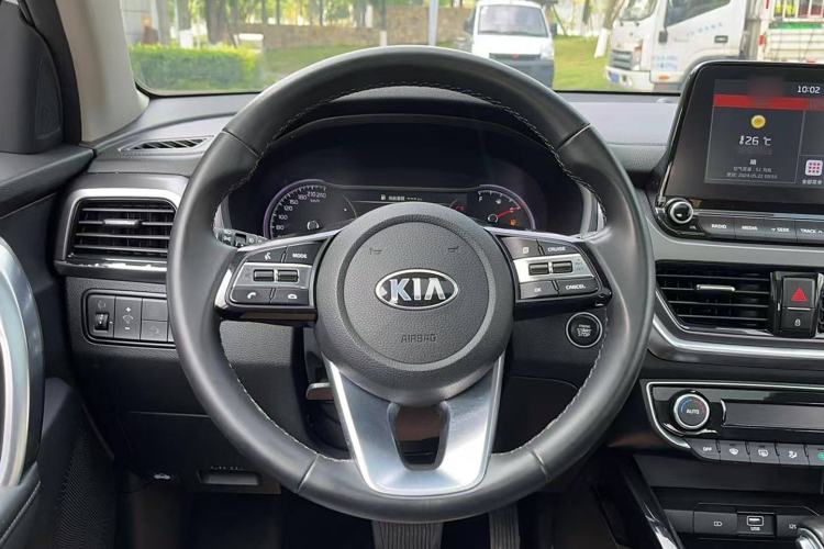 Used Kia Sportage R 2019 2.0L Automatic Smart Luxury Edition Steering Wheel