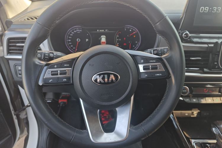 Used Kia Sportage R 2019 2.0L Automatic Smart Luxury Enhanced Edition Steering Wheel