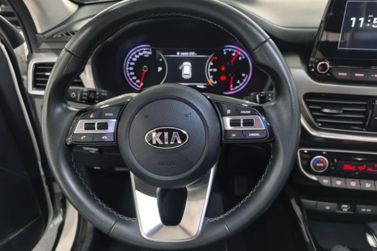 Used Kia Sportage R 2019 2.0L Automatic Smart Luxury Enhanced Edition Steering Wheel