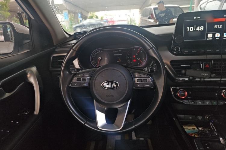 Used Kia Sportage R 2019 2.0L Automatic Smart Luxury Edition Steering Wheel