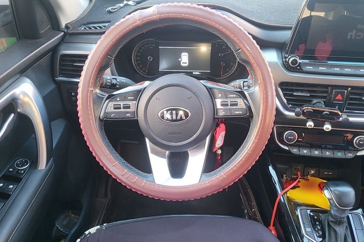 Used Kia Sportage R 2019 2.0L Automatic Smart Luxury Edition Steering Wheel