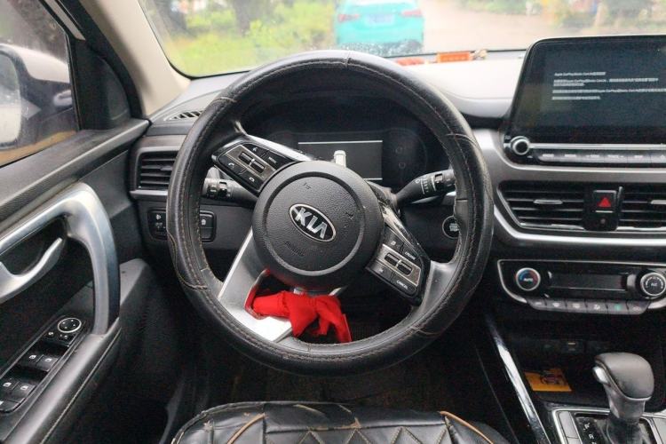 Used Kia Sportage R 2019 2.0L Automatic Smart Luxury Edition Steering Wheel