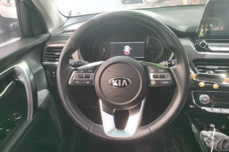 Used Kia Sportage R 2019 2.0L Automatic Smart Luxury Edition Steering Wheel