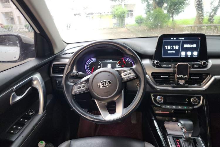 Used Kia Sportage R 2019 2.0L Automatic Smart Luxury Edition Steering Wheel