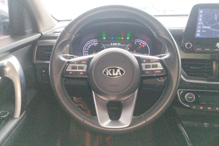 Used Kia Sportage R 2019 2.0L Automatic Smart Luxury Edition Steering Wheel