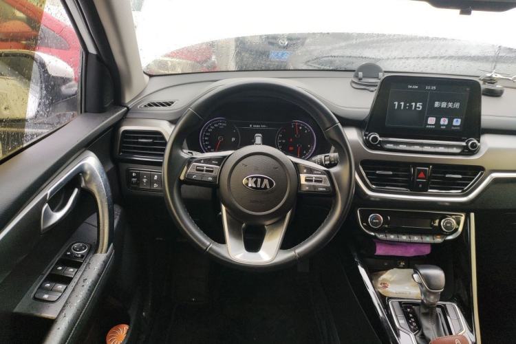 Used Kia Sportage R 2019 2.0L Automatic Smart Luxury Edition Steering Wheel