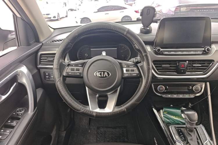 Used Kia Sportage R 2019 2.0L Automatic Smart Luxury Edition Steering Wheel