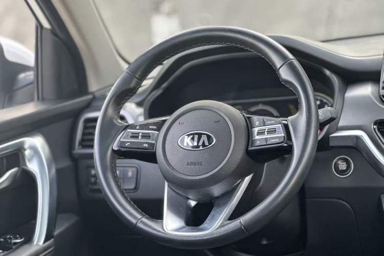Used Kia Sportage R 2019 2.0L Automatic Smart Luxury Edition Steering Wheel