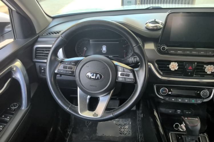 Used Kia Sportage R 2019 2.0L Automatic Smart Luxury Edition Steering Wheel