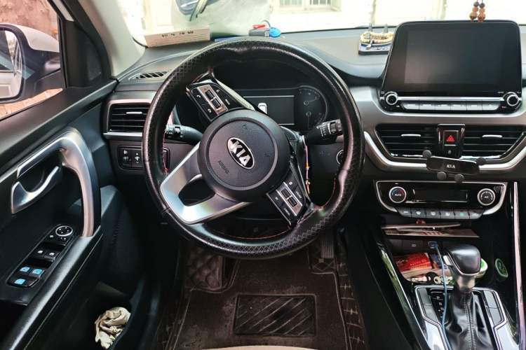 Used Kia Sportage R 2019 2.0L Automatic Smart Luxury Edition Steering Wheel
