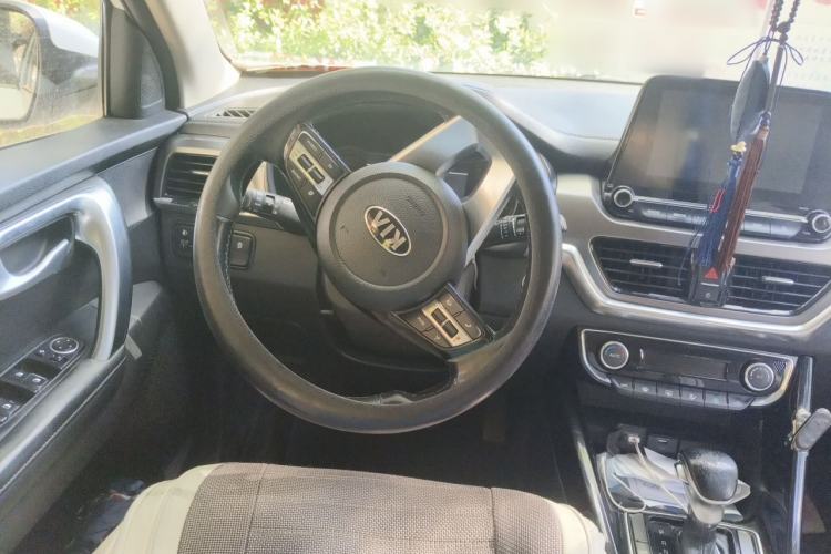 Used Kia Sportage R 2019 2.0L Automatic Smart Luxury Edition Steering Wheel