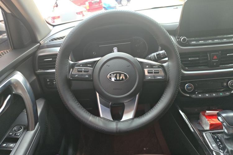 Used Kia Sportage R 2019 2.0L Automatic Smart Luxury Edition Steering Wheel