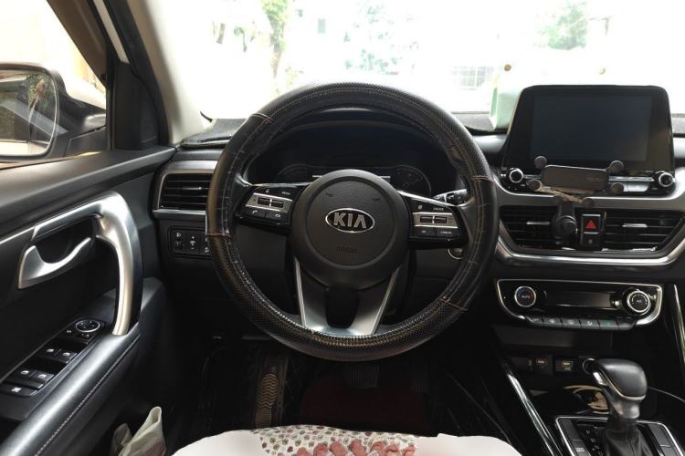 Used Kia Sportage R 2019 2.0L Automatic Smart Luxury Edition Steering Wheel
