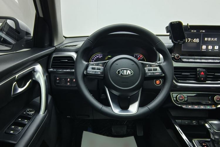 Used Kia Sportage R 2019 2.0L Automatic Smart Luxury Edition Steering Wheel